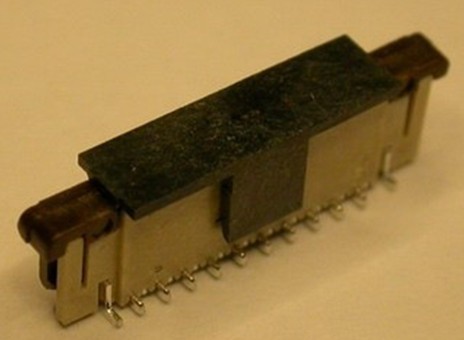 柔性電路板生產(chǎn)廠(chǎng)家之連接器上SMT專(zhuān)用帽蓋造成接觸不良
