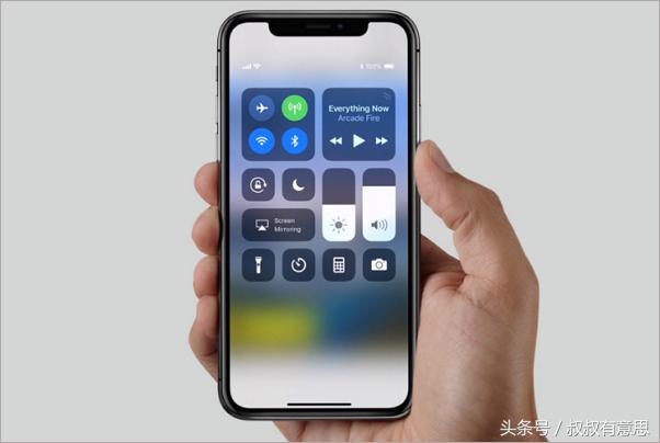 從iPhone X到華為Mate 10，全面屏手機值得買嗎？