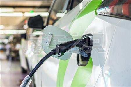 明年1月1日起，車輛購置稅將再改！準備買車司機要注意啦！